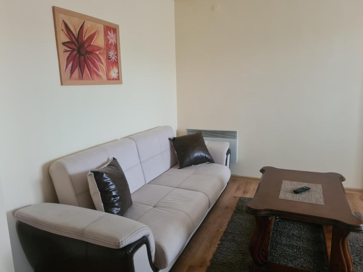 Complex Brashlyan Hotel Tryavna Exterior photo