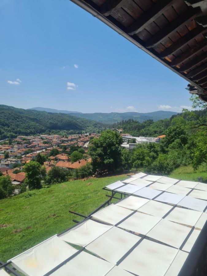 Complex Brashlyan Hotel Tryavna Exterior photo