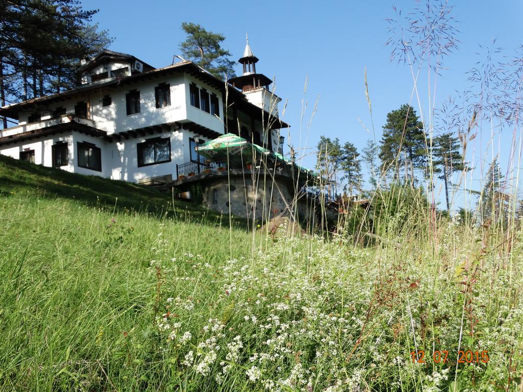 Complex Brashlyan Hotel Tryavna Exterior photo