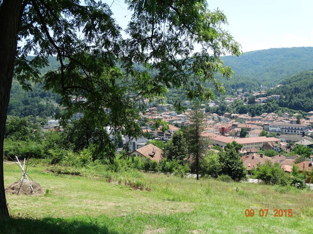 Complex Brashlyan Hotel Tryavna Exterior photo